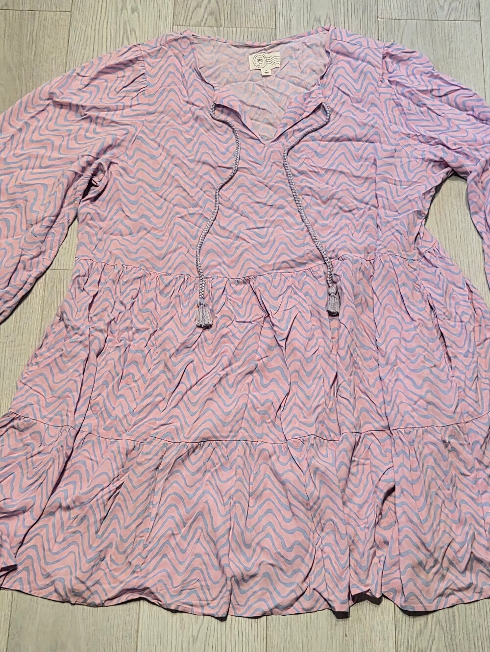 Relaxed Tiered V-Neck Tunic in Lavender Pink